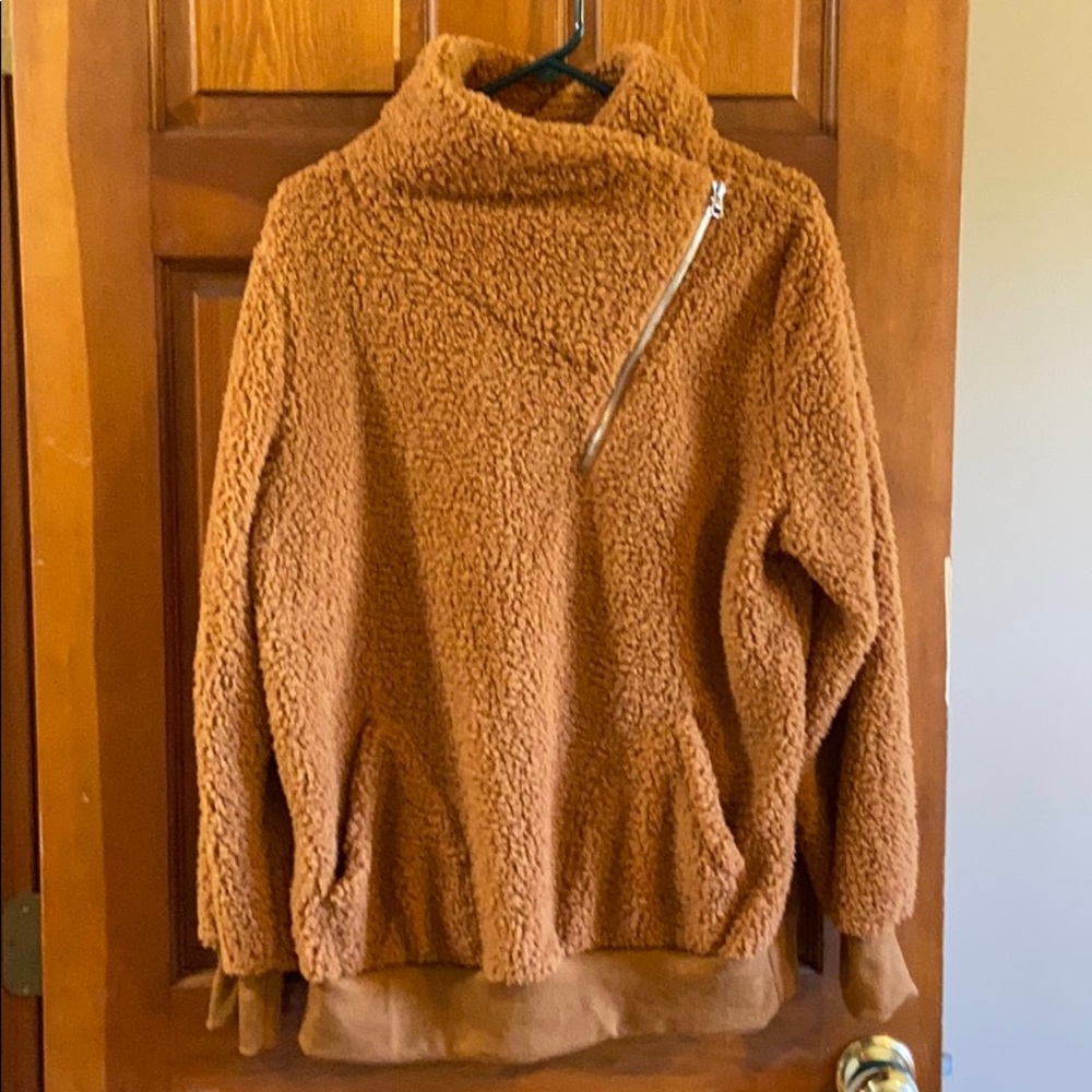 Sherpa Pullover/Worn Once